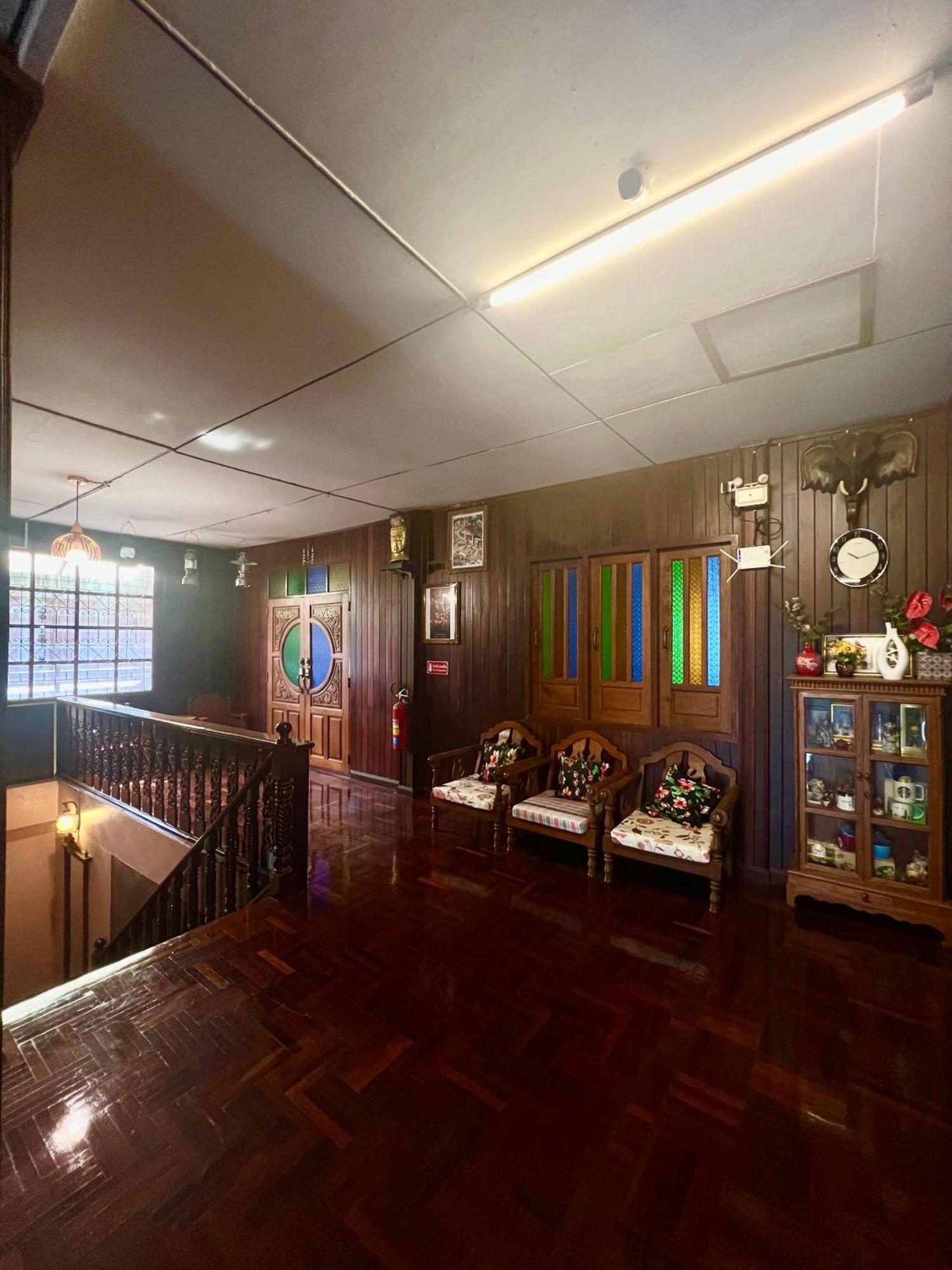 Ban Heng Appartement Phra Nakhon Si Ayutthaya Buitenkant foto